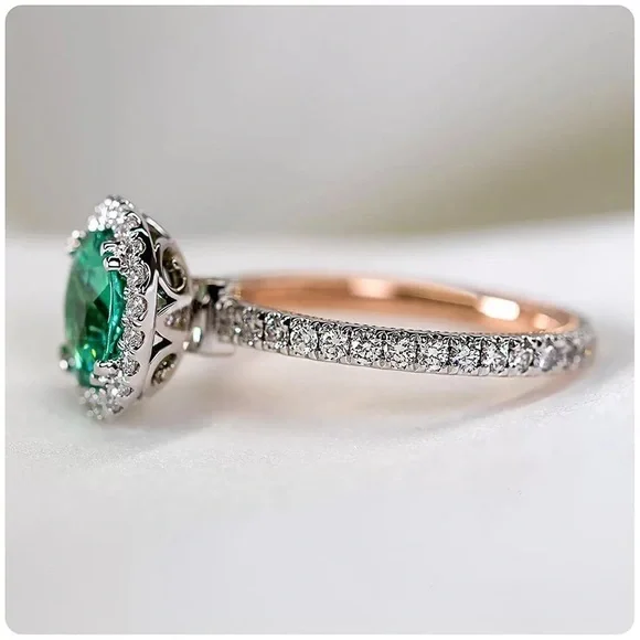 New Women’s Rose Gold Plated Emerald Ring - Picture 4 of 5
